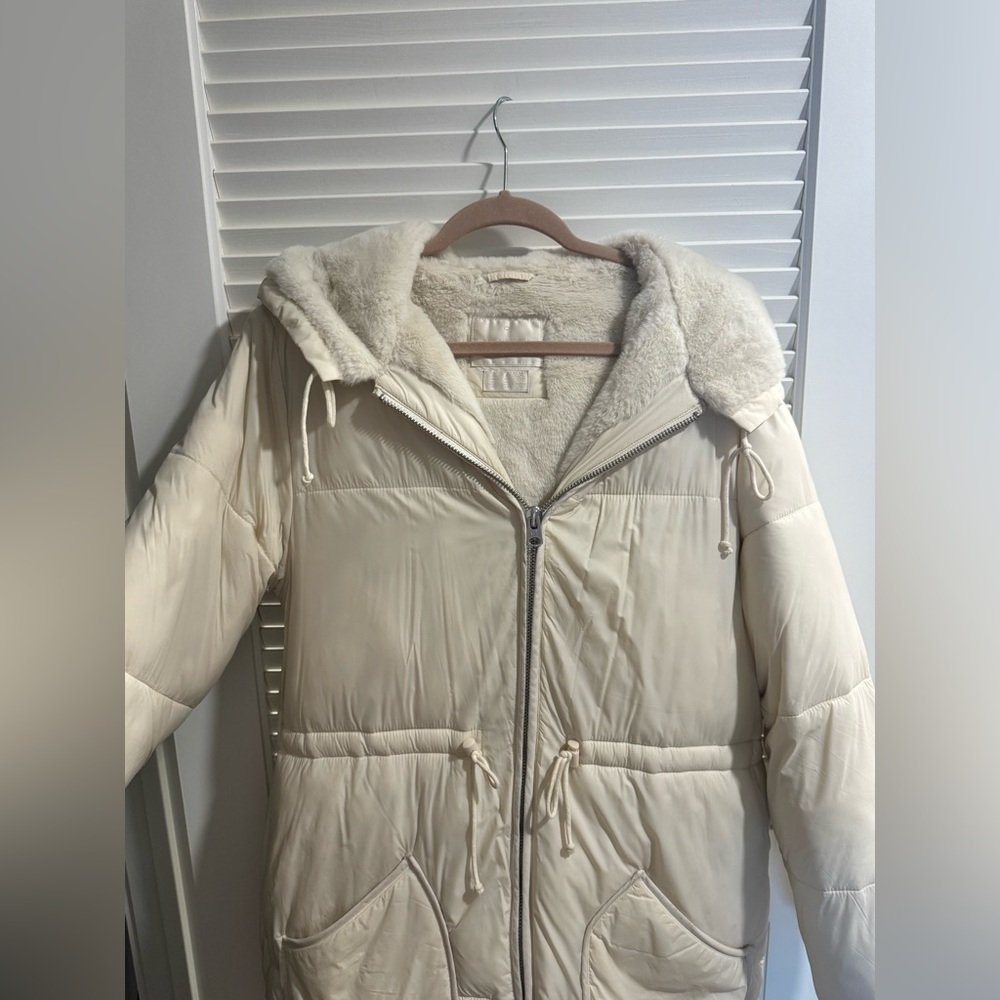 Abercrombie & Fitch Medium A&F Aircloud Parka